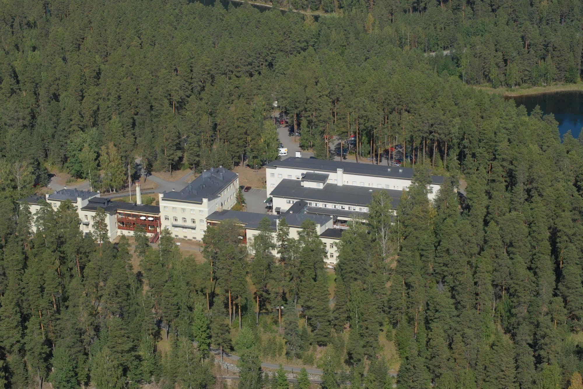 Hotel Kruunupuisto Пункагар'ю Екстер'єр фото